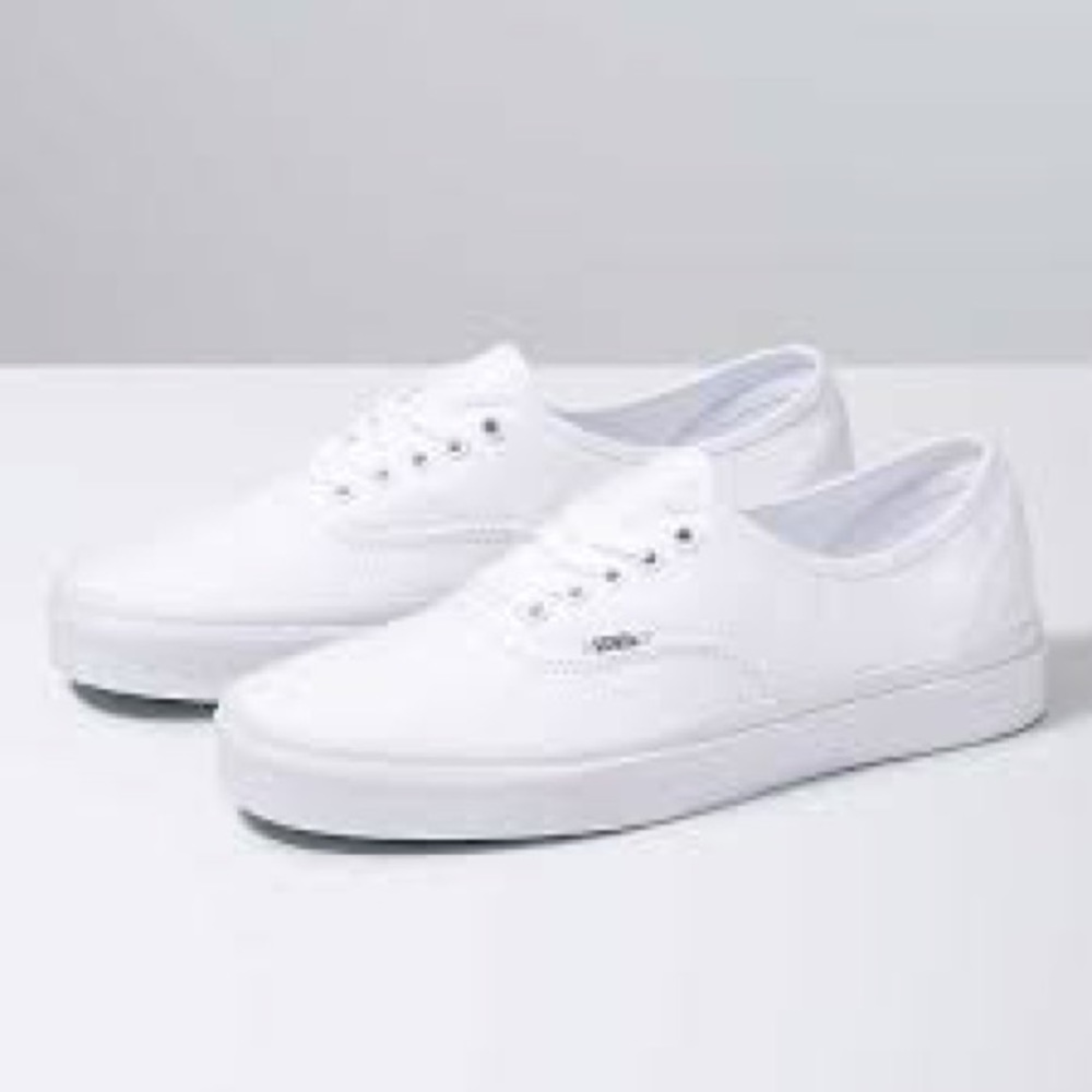 Vans authentic Shoes true white size 7.5 Men 9Women